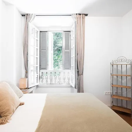 Apartamento De Lujo En Plaza Del Teatro *